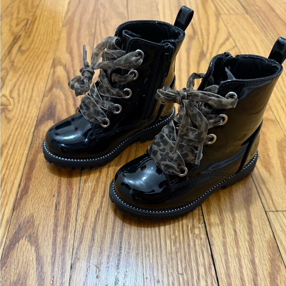 Baby Girl Glossy Black Boots with zipper on sides